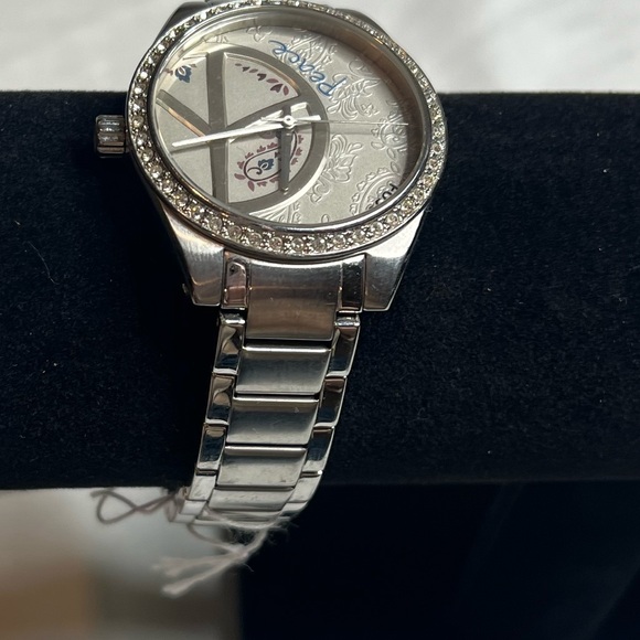 Silver Watch - Picture 2 of 4